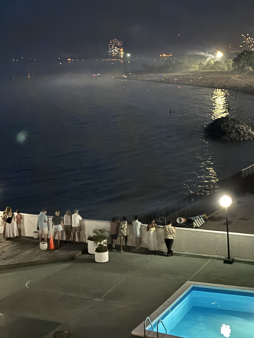 6033 North Sheridan Road, Unit 7C Chicago, IL 60660 - Photo 37 of 43