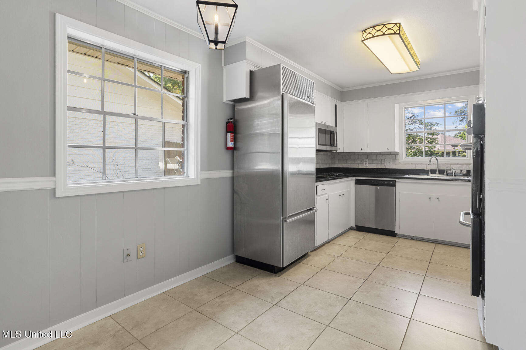 5359 Reddoch Drive Jackson, MS 39211 - Photo 12 of 26 5359 Reddoch-12