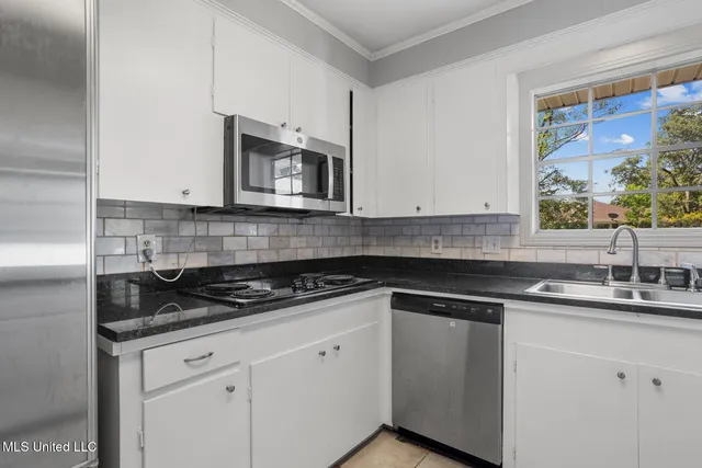 $265,000 | 5359 Reddoch Drive, Jackson, MS 39211