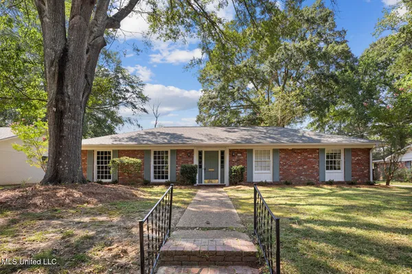 $260,000 | 5359 Reddoch Drive, Jackson, MS 39211