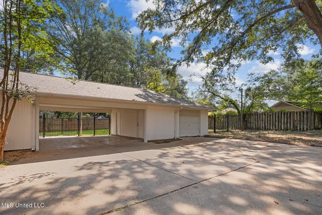 $265,000 | 5359 Reddoch Drive, Jackson, MS 39211