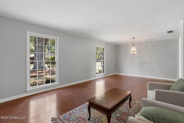 $260,000 | 5359 Reddoch Drive, Jackson, MS 39211