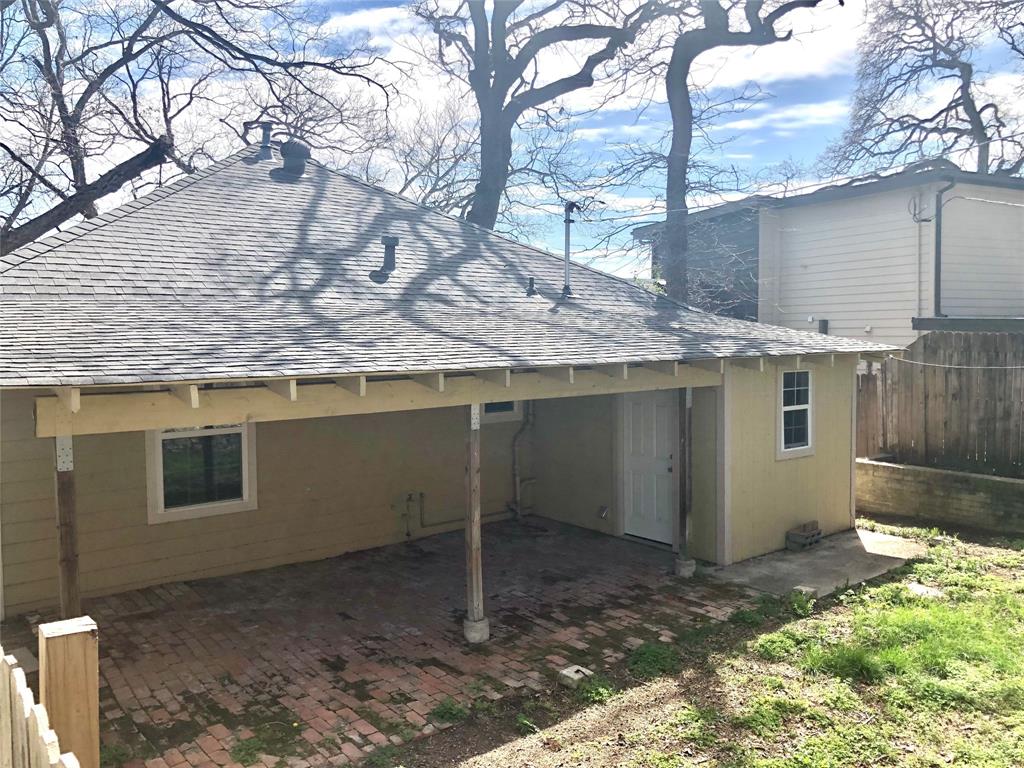 905 Isbell Road Fort Worth, TX 76114 - Photo 25 of 29 Covered patio
