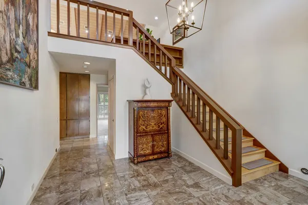 a view of an entryway