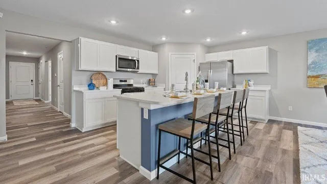 $324,900 | 1011 Miller Wds Way, New Haven, IN 46774