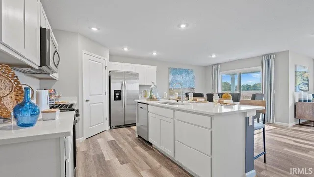 $324,900 | 1011 Miller Wds Way, New Haven, IN 46774