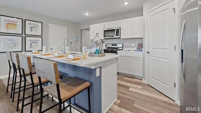 $324,900 | 1011 Miller Wds Way, New Haven, IN 46774