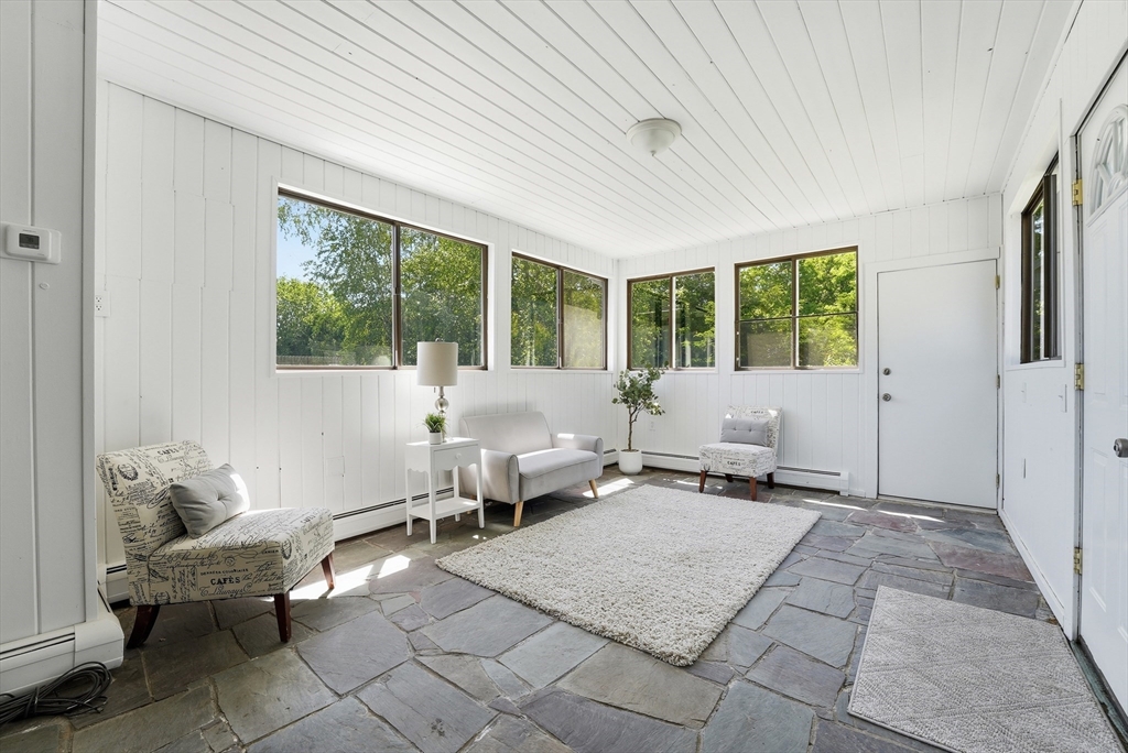 83 Druid Hill Road Springfield, MA 01129 - Photo 10 of 42