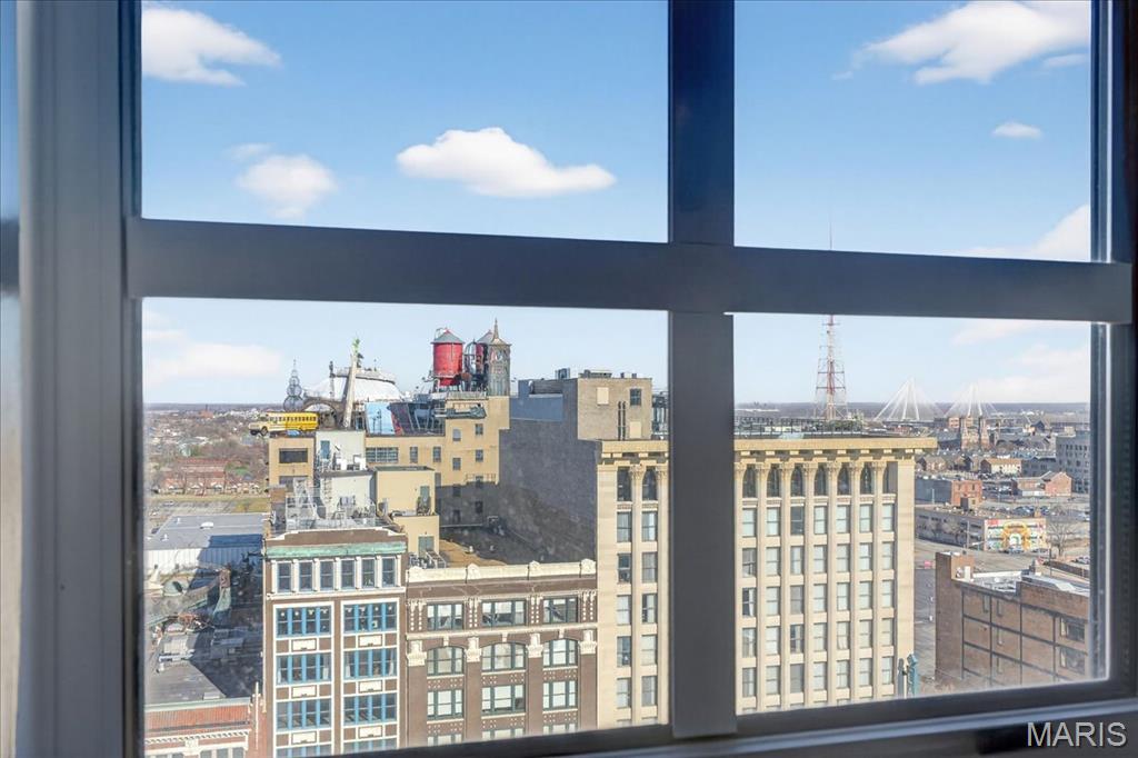 1501 Locust Street, Unit 1204 St. Louis, MO 63103 - Photo 12 of 37