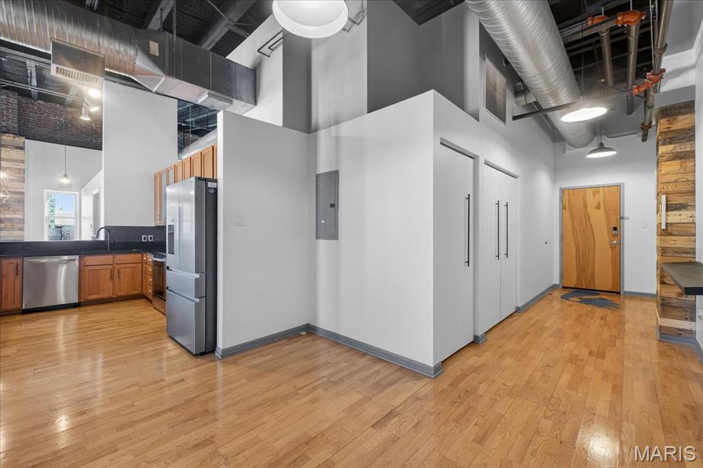 1501 Locust Street, Unit 1204 St. Louis, MO 63103 - Photo 2 of 37