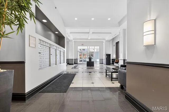 $205,000 | 1501 Locust Street, Unit 1204, St. Louis, MO 63103