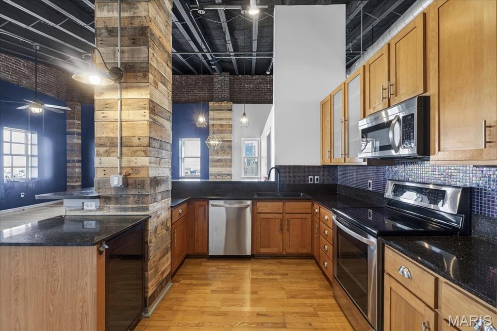 1501 Locust Street, Unit 1204 St. Louis, MO 63103 - Photo 5 of 37