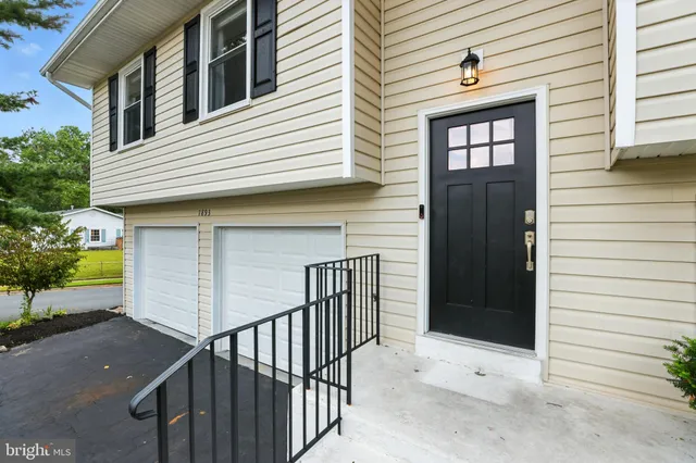 a view of a white house