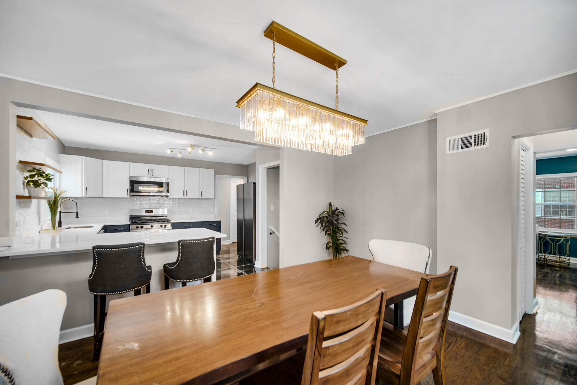 4656 Jefferson Place Gary, IN 46408 - Photo 11 of 27 1920x1280