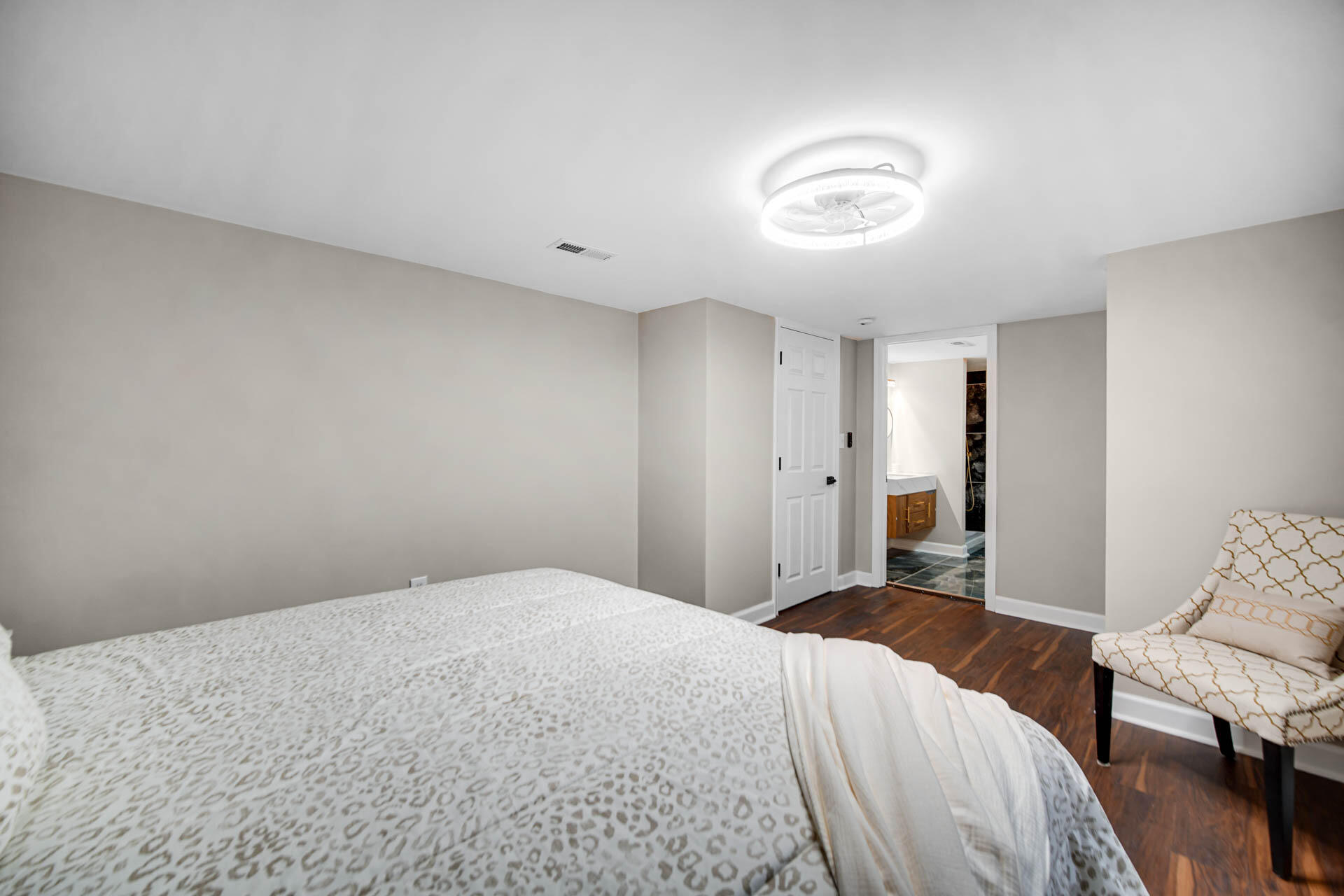 4656 Jefferson Place Gary, IN 46408 - Photo 15 of 27 1920x1280