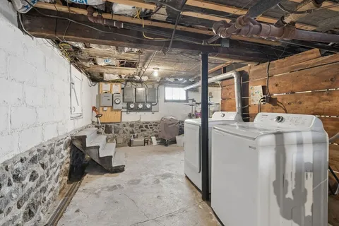 $3,250 | 28 Glenrose Road, Unit 2, Boston, MA 02124