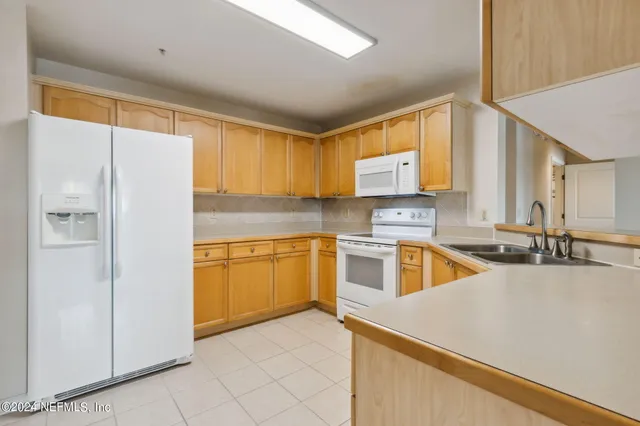 $292,500 | 400 East Bay Street, Unit 604, Jacksonville, FL 32202