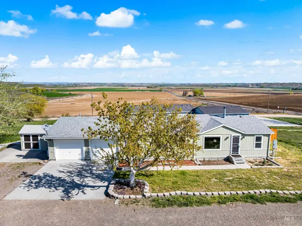 $345,000 | 2427 Northside Road, Homedale, ID 83628