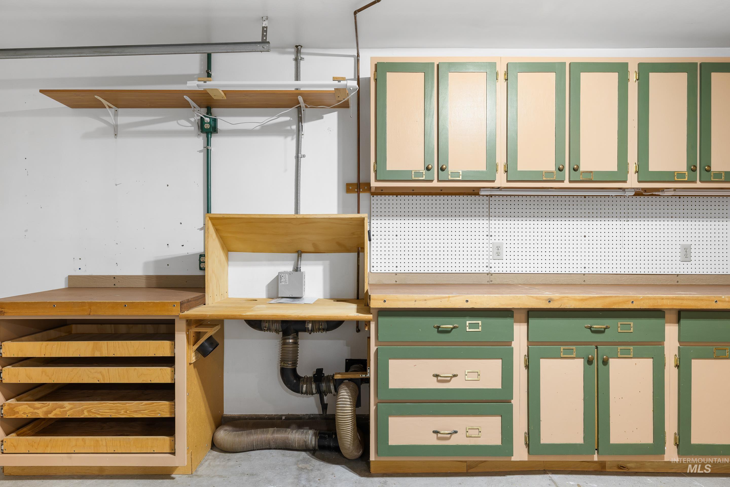 2427 Northside Road Homedale, ID 83628 - Photo 26 of 49 View of storage