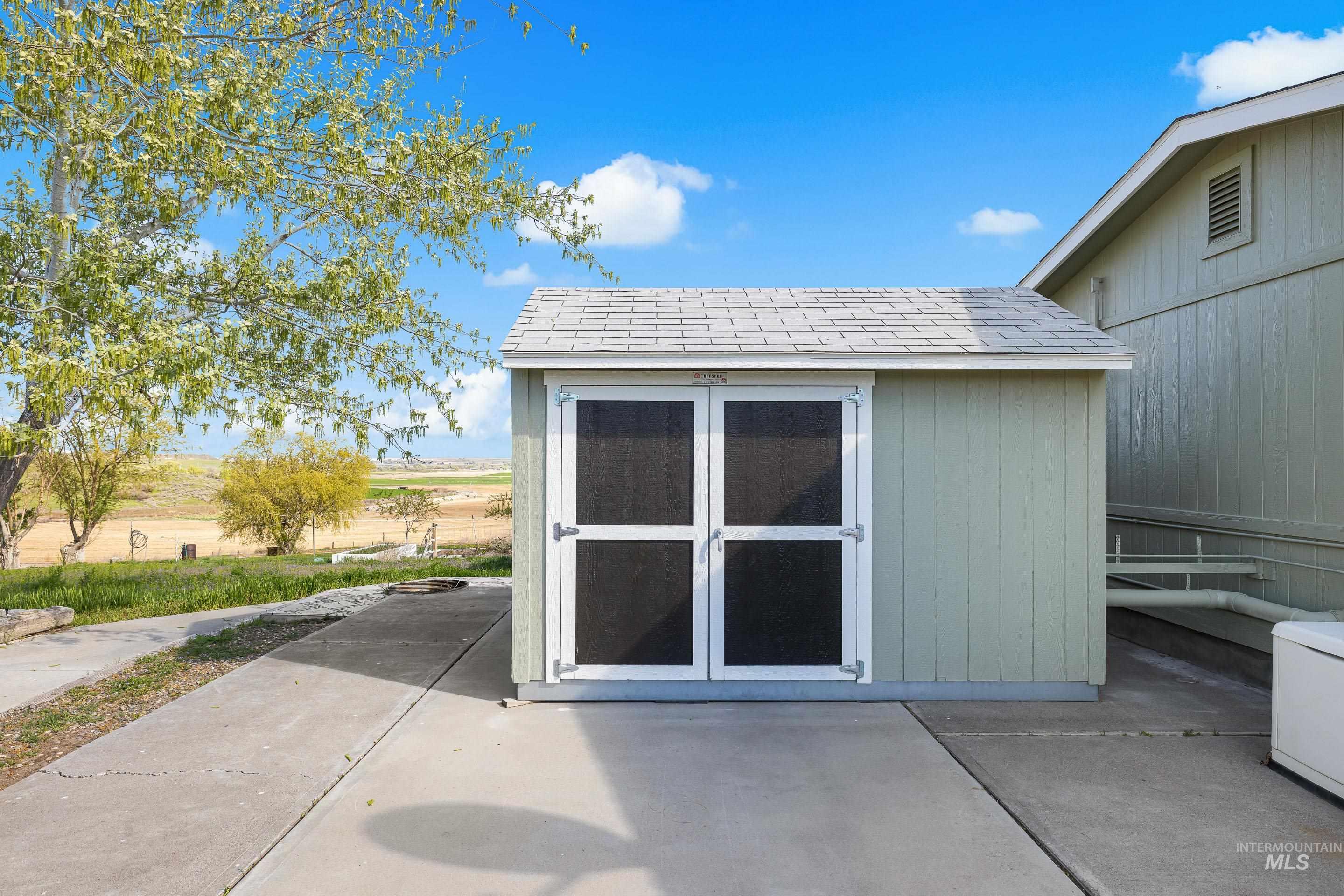 2427 Northside Road Homedale, ID 83628 - Photo 35 of 49 View of shed