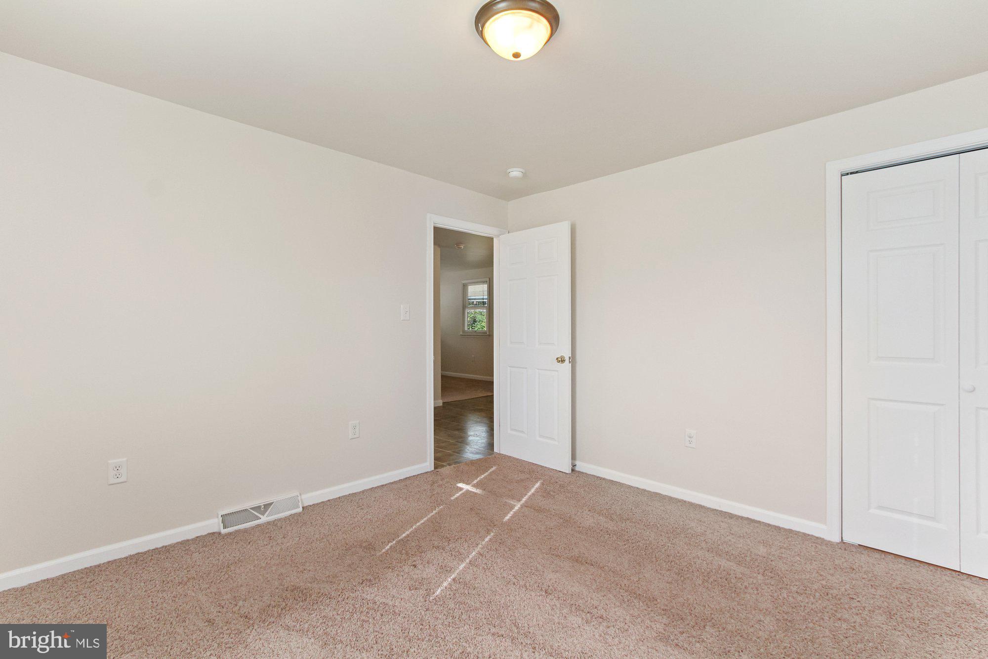 150 Locust Point Road Manchester, PA 17345 - Photo 18 of 28 Gallery Image 18