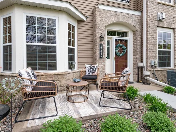 $319,900 | 17345 72nd Place North, Maple Grove, MN 55311