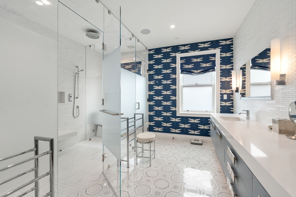 401 Beacon Street, Unit PH Boston, MA 02115 - Photo 23 of 35
