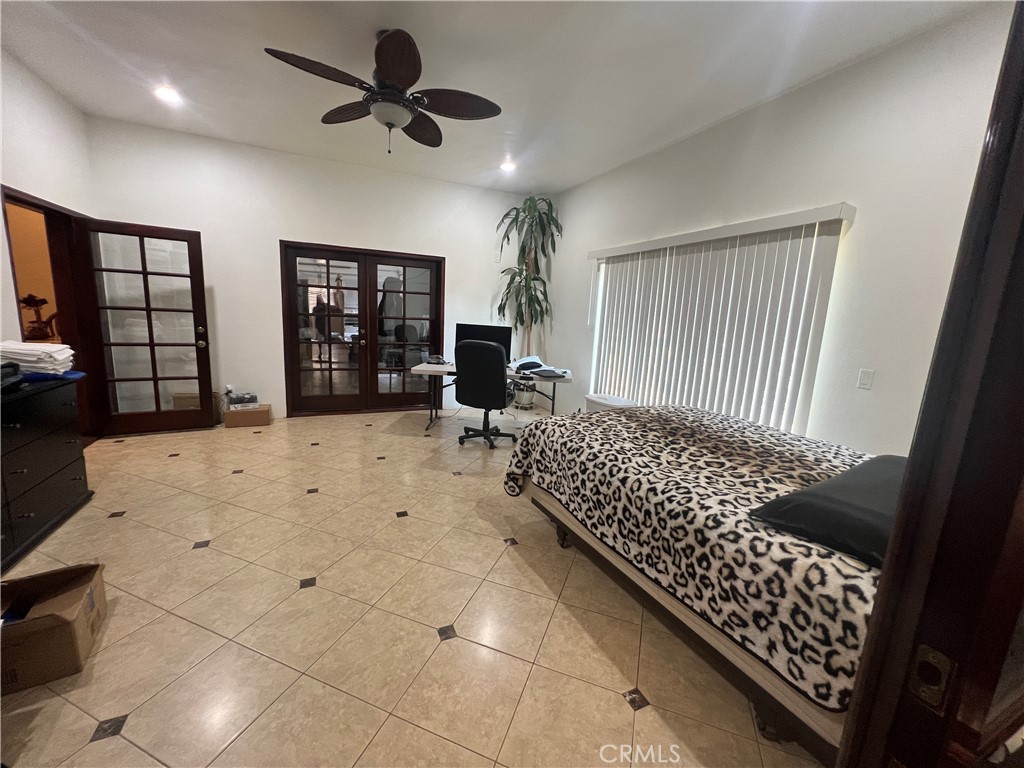 17305 Sage Avenue Riverside, CA 92504 - Photo 14 of 40 a living room with furniture