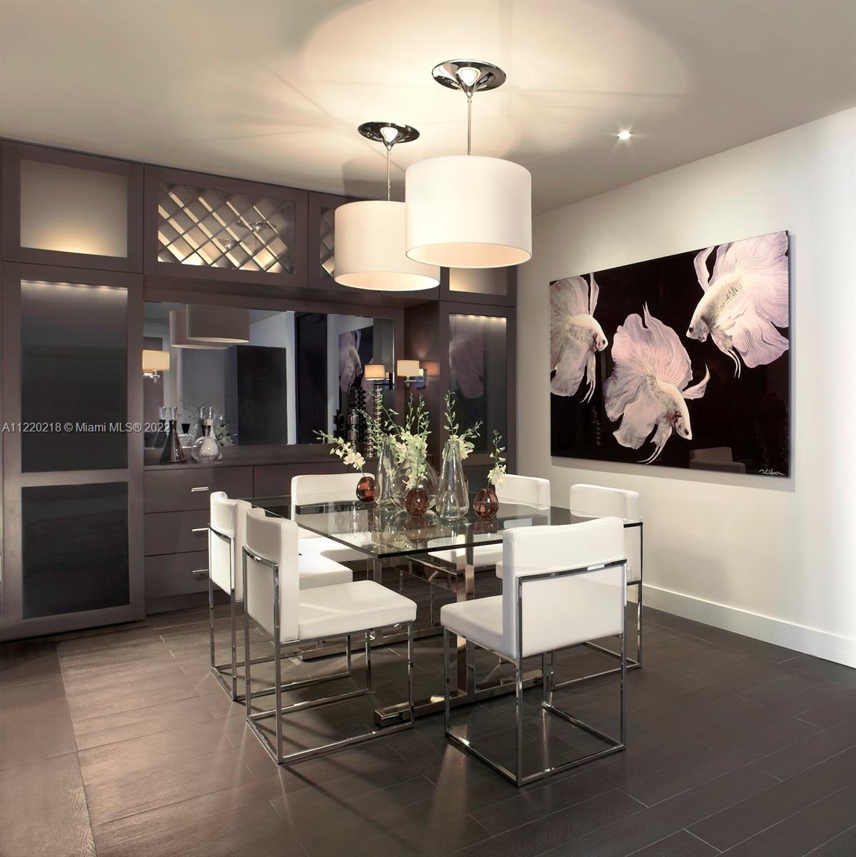 200 Biscayne Blvd Way, Unit 5211 Miami, FL 33131 - Photo 5 of 11 a view of a dining room with furniture