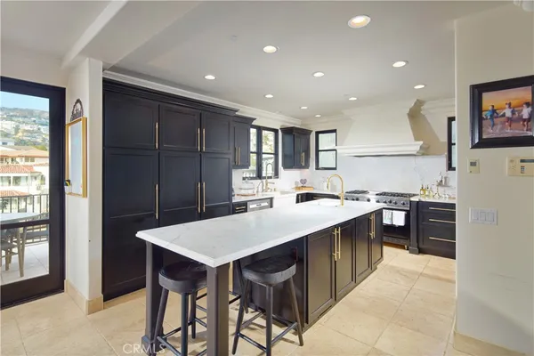 $40,000 | 11 Emerald Bay, Laguna Beach, CA 92651