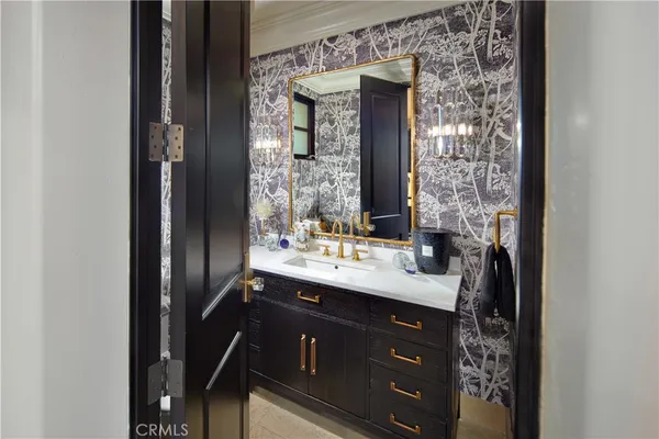 $40,000 | 11 Emerald Bay, Laguna Beach, CA 92651