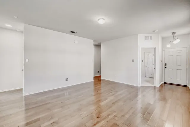 $1,890 | 183 Eves Necklace Dr., Buda, TX 78610