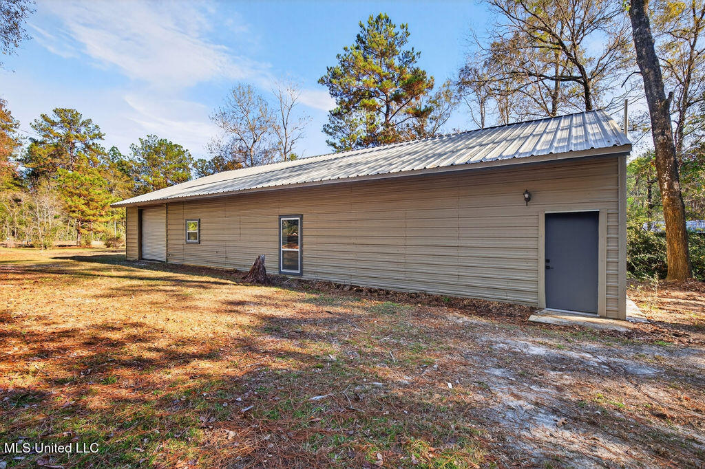 931 Benndale Road Wiggins, MS 39577 - Photo 25 of 55 931BenndaleRd-5