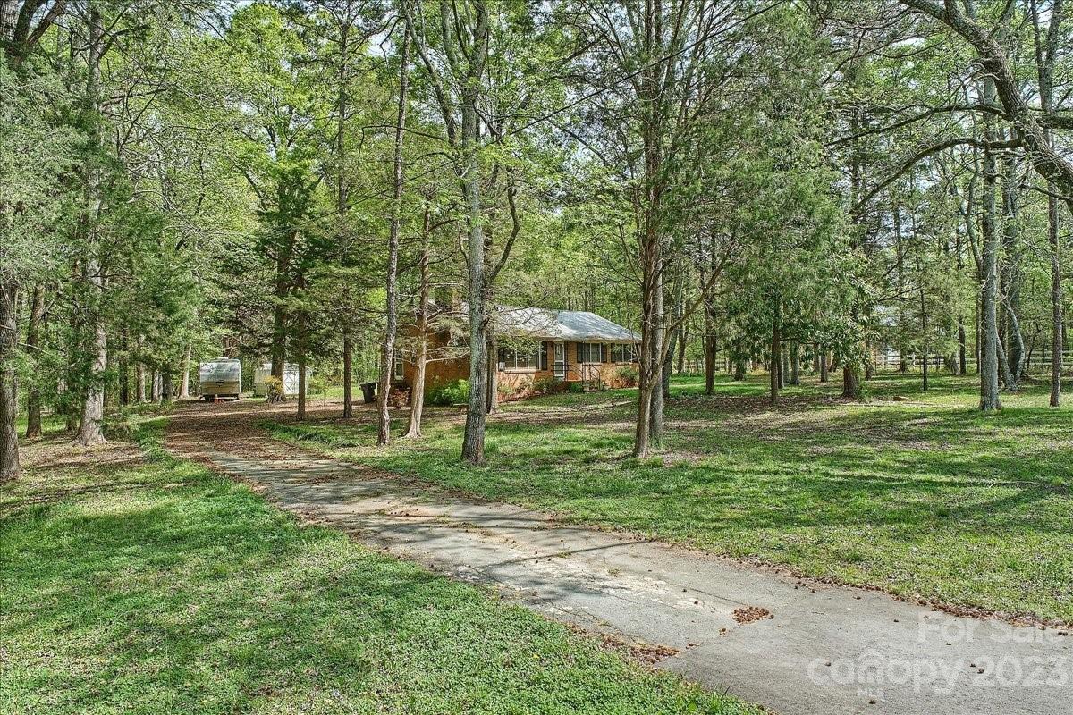 13018 Hamilton Road Charlotte, NC 28273 - Photo 4 of 14 Gallery Image 4