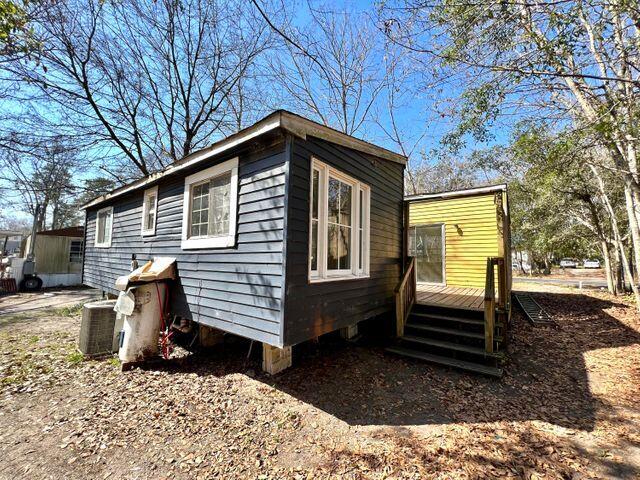 124 County Rd S-18-309 Summerville, SC 29485 - Photo 2 of 9 Handyman Special