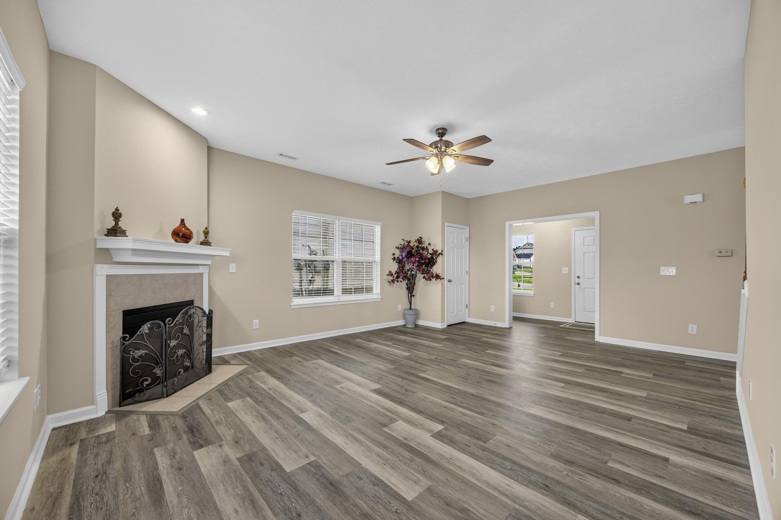 147 Serena Way Georgetown, KY 40324 - Photo 10 of 42 10_1e3a8313zz