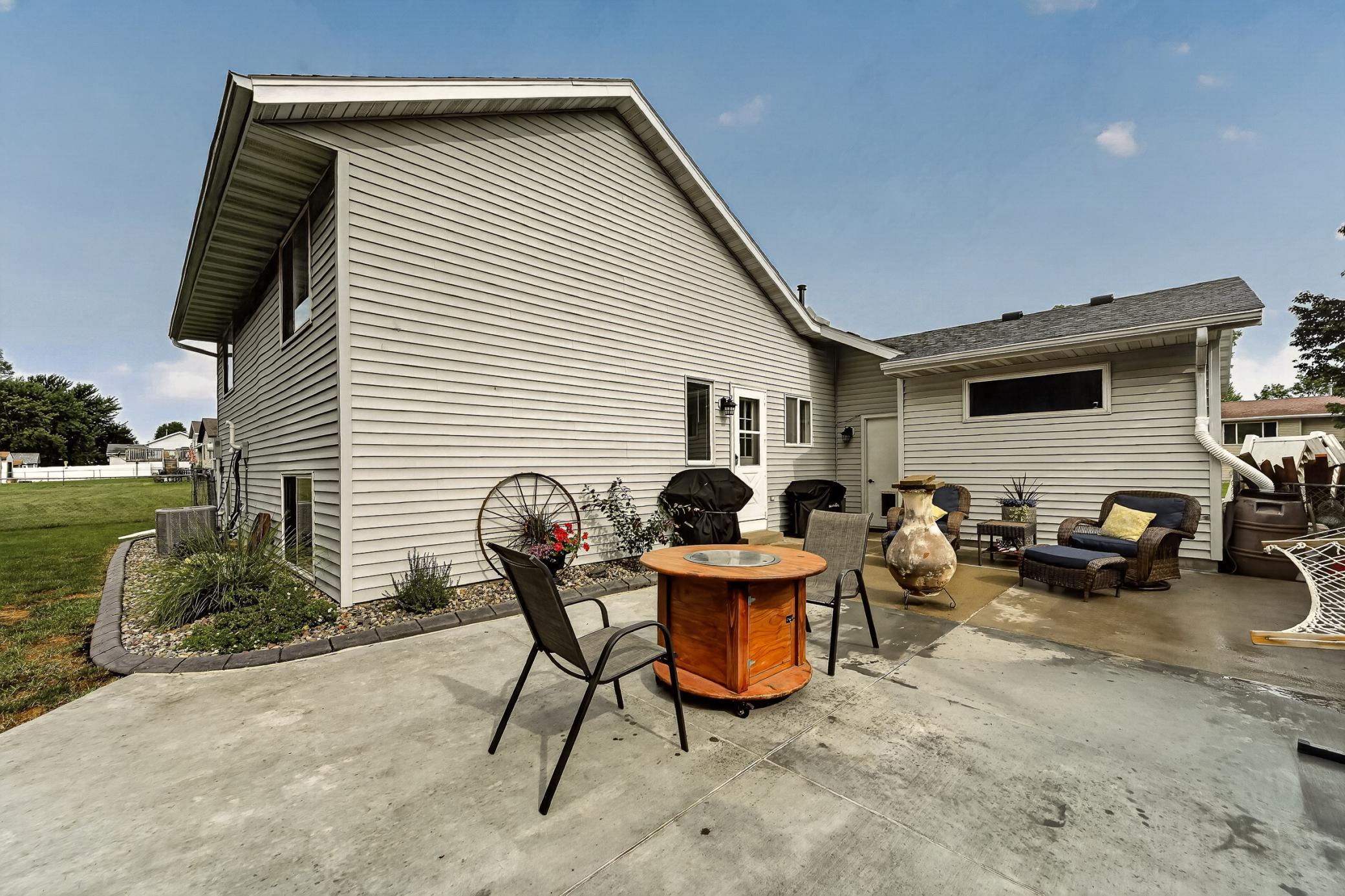 804 3rd Street Northwest Byron, MN 55920 - Photo 3 of 27 Gallery Image 3