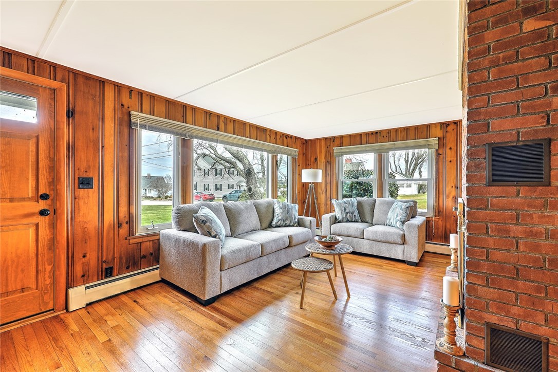 10 Pond View Road Narragansett, RI 02882 - Photo 6 of 23
