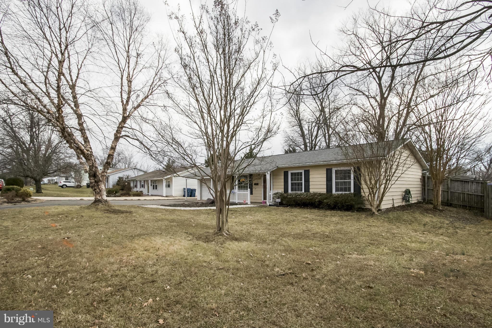 305 West Ash Road Sterling, VA 20164 - Photo 2 of 30 Exterior (Front)