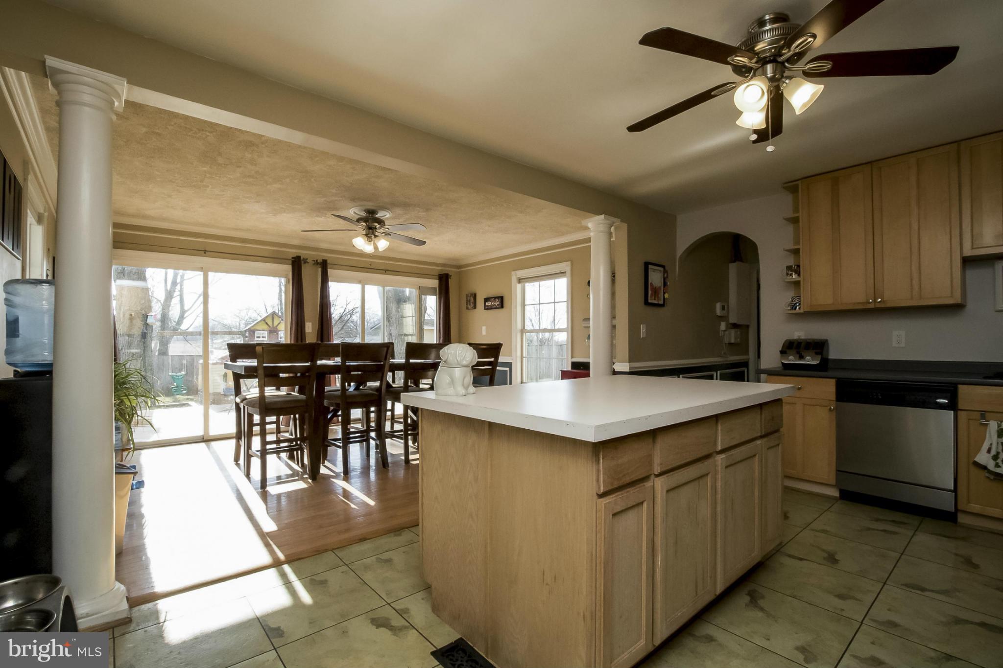 305 West Ash Road Sterling, VA 20164 - Photo 10 of 30 Kitchen
