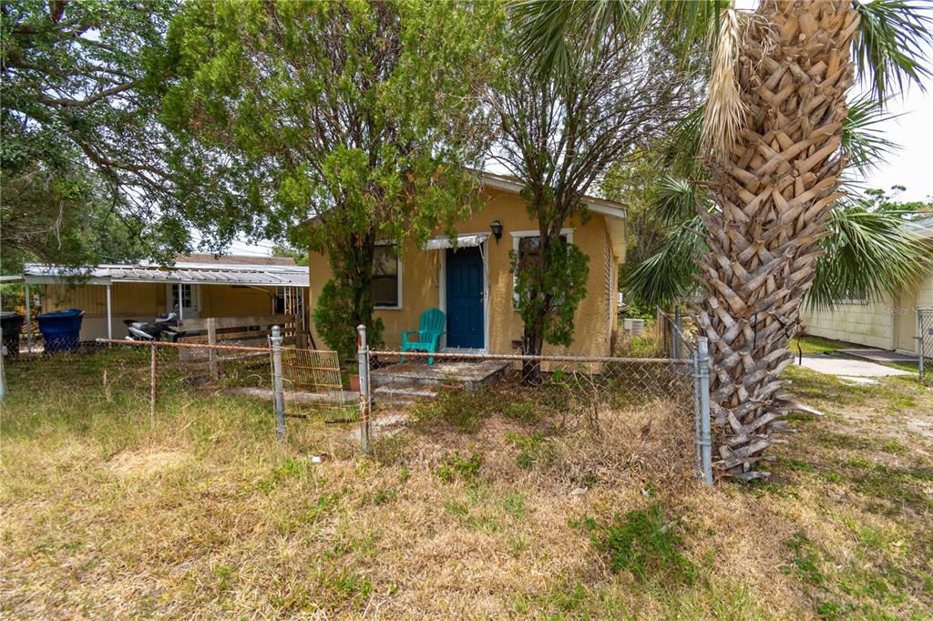 1142 7th Street Northwest Largo, FL 33770 - Photo 22 of 26 a view of pool with tree s