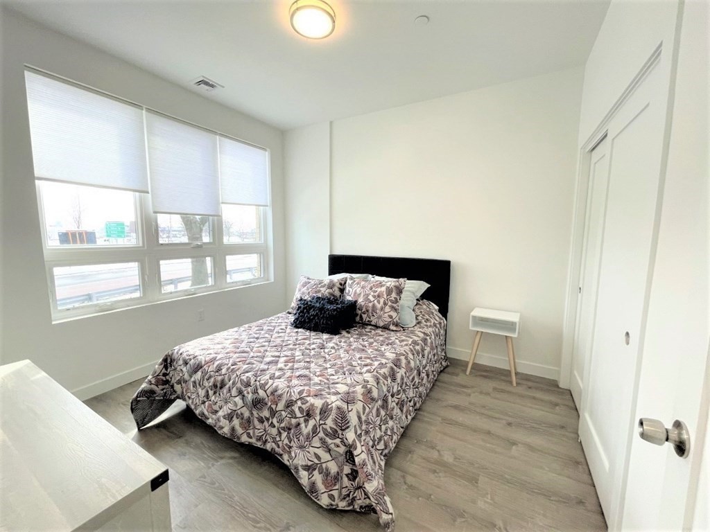 302 Broadway, Unit 202 Everett, MA 02149 - Photo 7 of 10