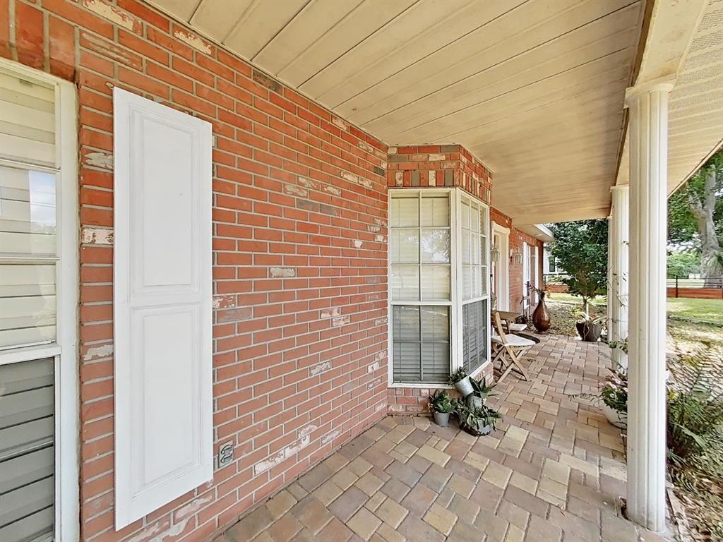 7608 Barry Road Tampa, FL 33615 - Photo 11 of 40
