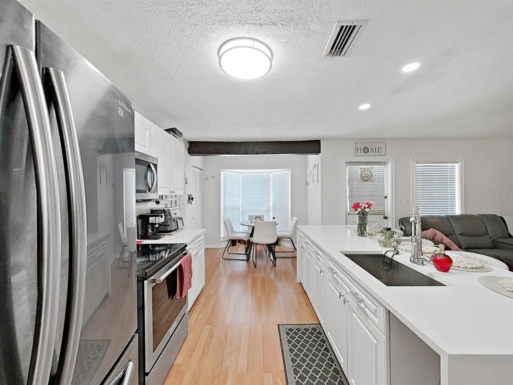 7608 Barry Road Tampa, FL 33615 - Photo 19 of 40