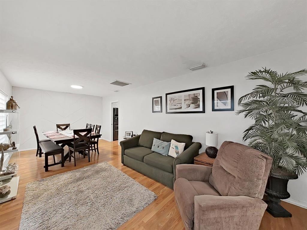 7608 Barry Road Tampa, FL 33615 - Photo 25 of 40