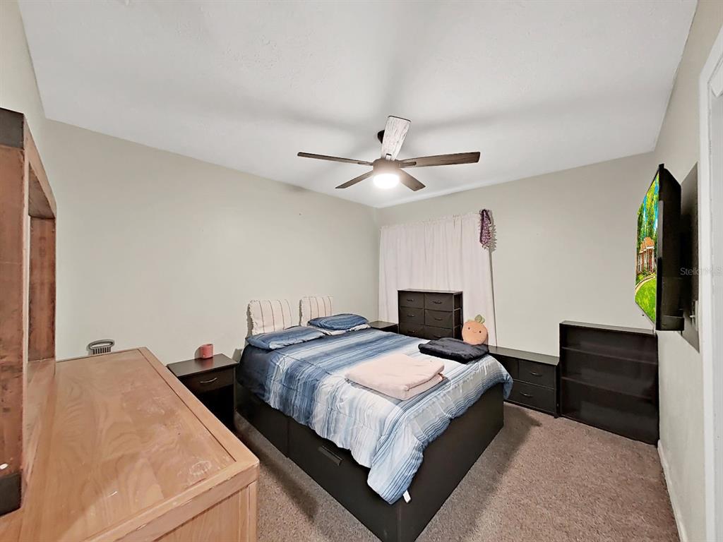 7608 Barry Road Tampa, FL 33615 - Photo 35 of 40