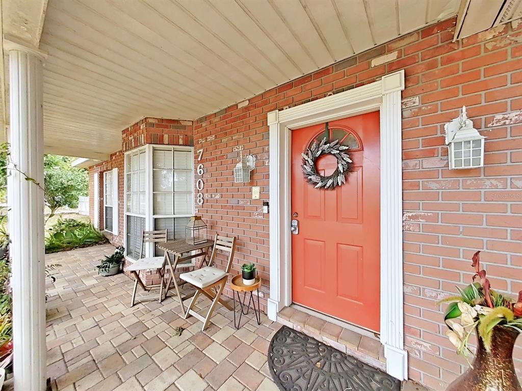 7608 Barry Road Tampa, FL 33615 - Photo 10 of 40