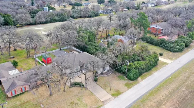 $435,000 | 22 Golfview Drive, Hilltop Lakes, TX 77871