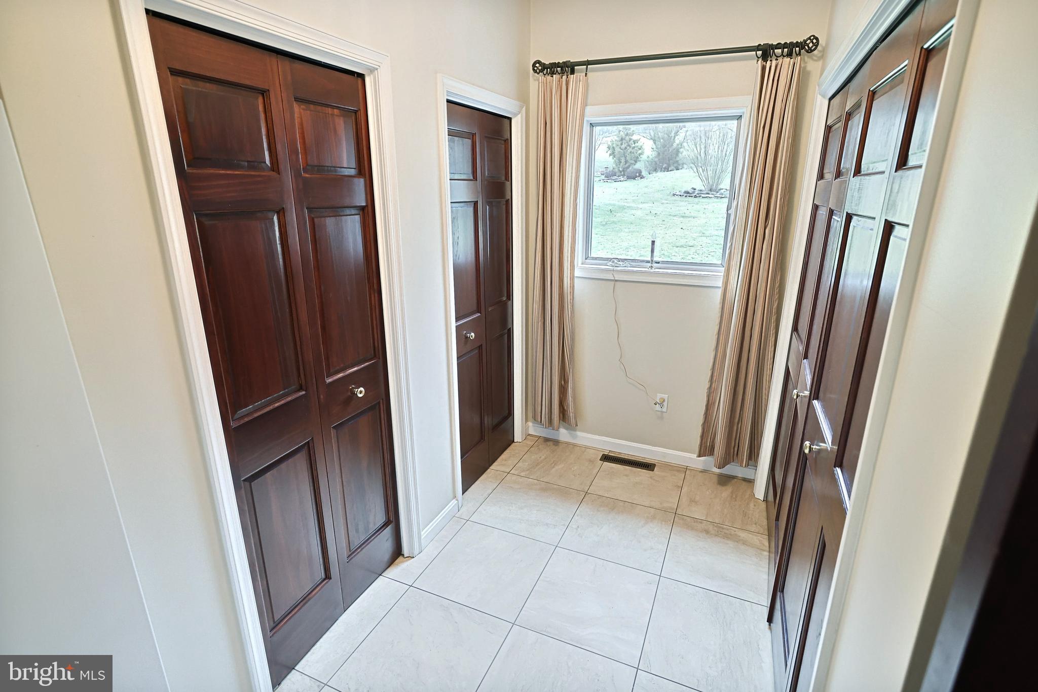 300 Orchard Drive Hanover, PA 17331 - Photo 37 of 70 Mudroom could be remodeled to a main level laundry