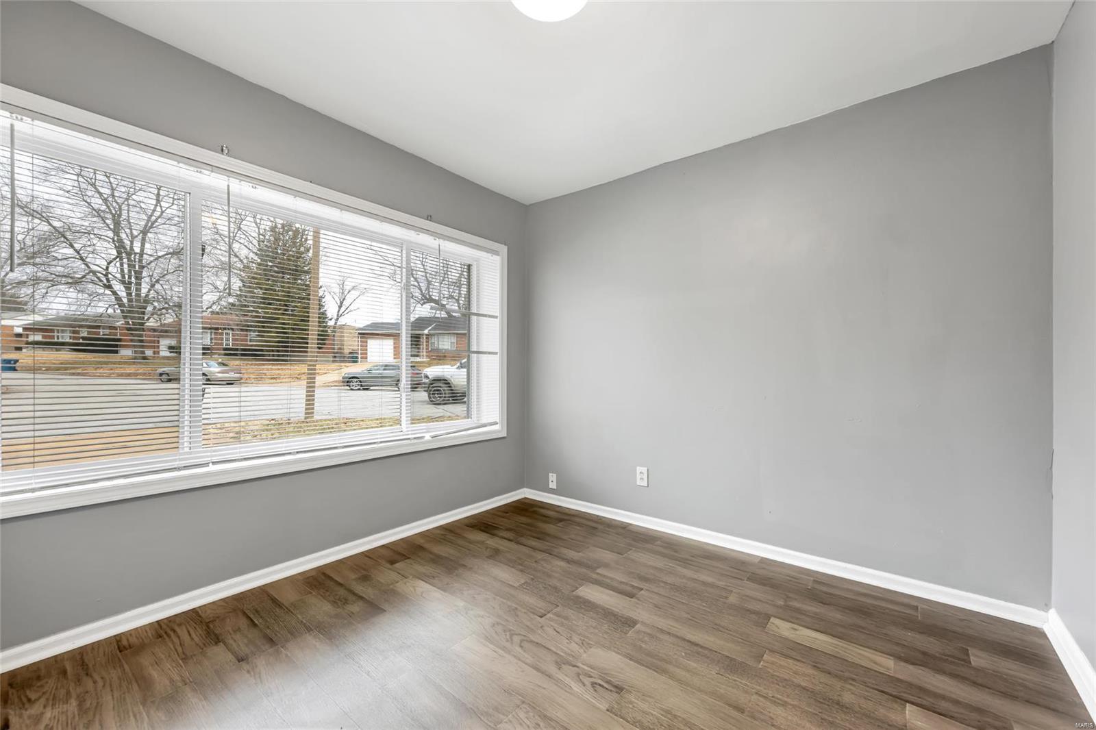 8844 Murvale Drive Jennings, MO 63136 - Photo 15 of 25